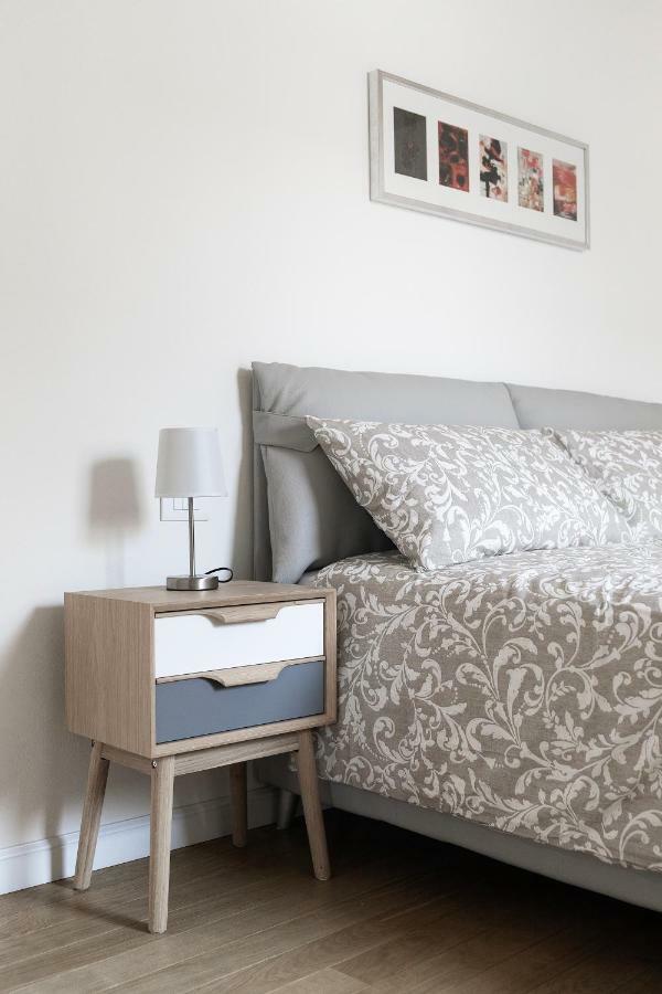 Appartamento Rossini By Holiday Solutions Como Exterior foto